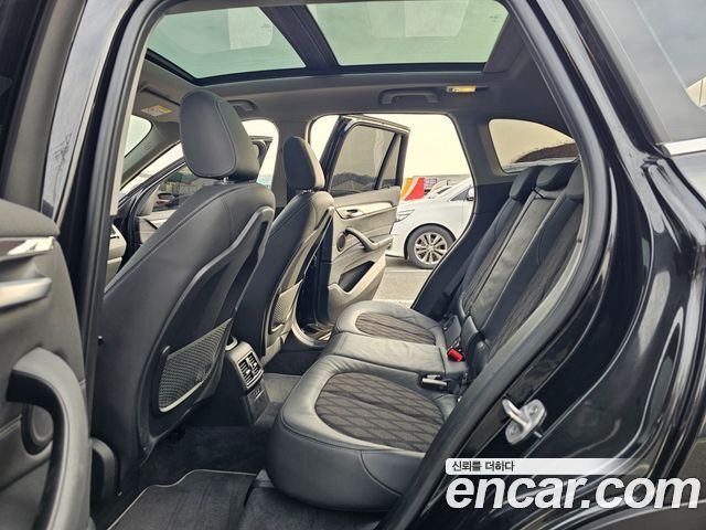 BMW X1 (F48) xDrive 20i xLine 2021 — фото 10