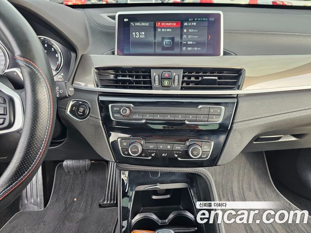 BMW X1 (F48) xDrive 20i xLine 2021 — фото 19