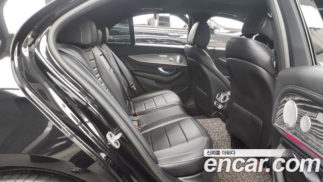Mercedes-Benz E-Class (W213) E350 4MATIC AMG Line 2021 — фото 12