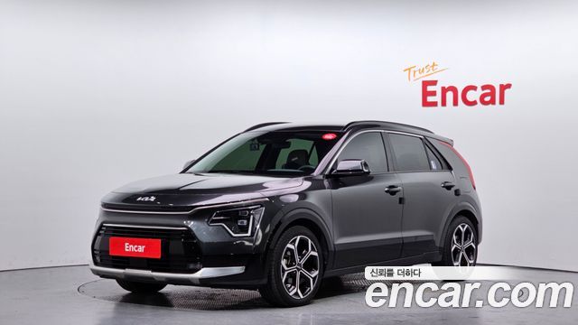 Kia Niro Prestige 2022 — фото 1