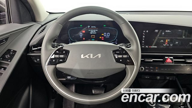 Kia Niro Prestige 2022 — фото 13