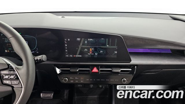 Kia Niro Prestige 2022 — фото 14