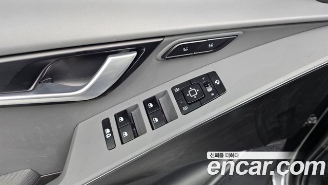 Kia Niro Prestige 2022 — фото 16