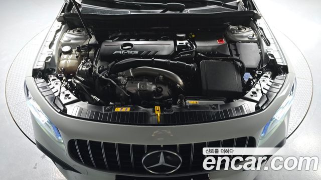 Mercedes-Benz GLB-Class (X247) AMG GLB35 4MATIC 2023 — фото 6