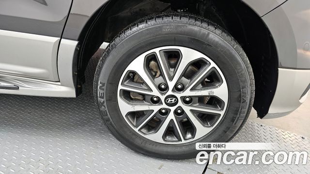 Hyundai Grand Starex 4WD Urban 9-Seater Exclusive 2021 — фото 5
