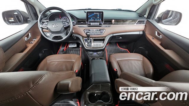 Hyundai Grand Starex 4WD Urban 9-Seater Exclusive 2021 — фото 7