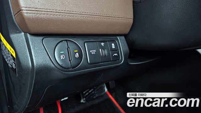 Hyundai Grand Starex 4WD Urban 9-Seater Exclusive 2021 — фото 17
