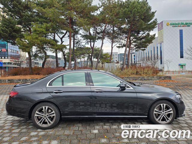 Mercedes-Benz E-Class (W213) E350 4MATIC Avantgarde 2022 — фото 4
