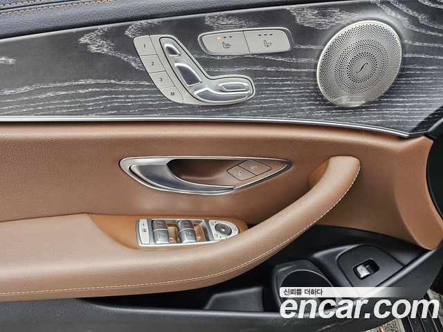 Mercedes-Benz E-Class (W213) E350 4MATIC Avantgarde 2022 — фото 16