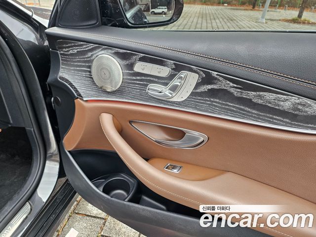 Mercedes-Benz E-Class (W213) E350 4MATIC Avantgarde 2022 — фото 18