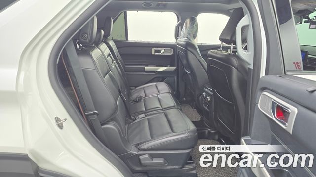 Ford Explorer (VI) 2.3 LimIted 4WD 2020 — фото 12