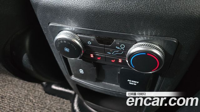 Ford Explorer (VI) 2.3 LimIted 4WD 2020 — фото 18