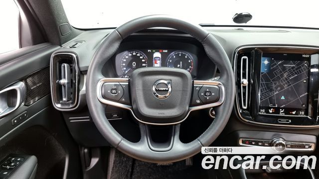 Volvo XC40 B4 Inscription 2021 — фото 13