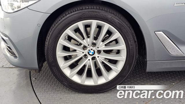 BMW 5 Series (G30) 520d Luxury Special Edition 2018 — фото 5