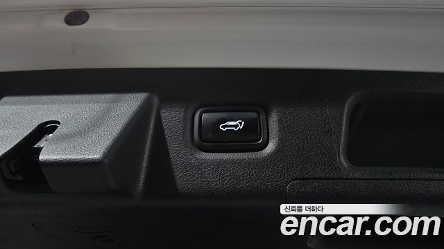 Hyundai Santa Fe Diesel 2.2 2WD Prestige 2021 — фото 20