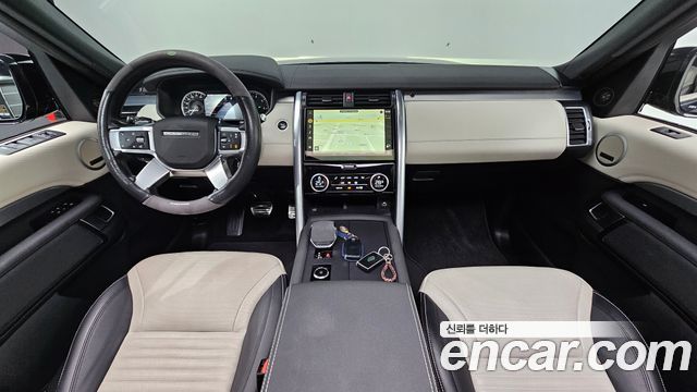 Land Rover Discovery 5 P360 R-Dynamic SE 2023 — фото 7