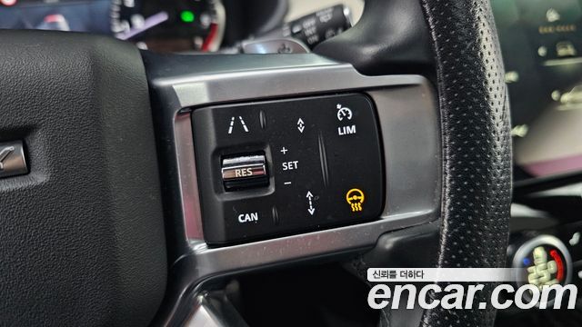 Land Rover Discovery 5 P360 R-Dynamic SE 2023 — фото 23