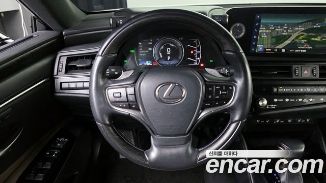 Lexus ES300h (VII) Luxury Plus 2023 — фото 15