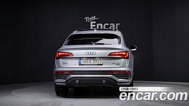 Audi Q5 (FY) 45 TFSI Quattro Sportback Premium 2022 — фото 4