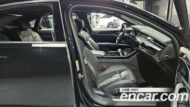 Audi A8 (D5) 55 TFSI Quattro LWB 2020 — фото 10