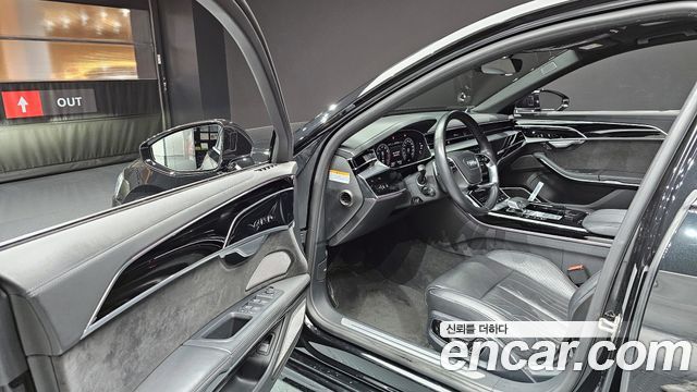 Audi A8 (D5) 55 TFSI Quattro LWB 2020 — фото 11