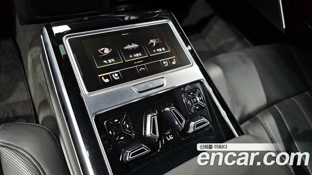 Audi A8 (D5) 55 TFSI Quattro LWB 2020 — фото 18