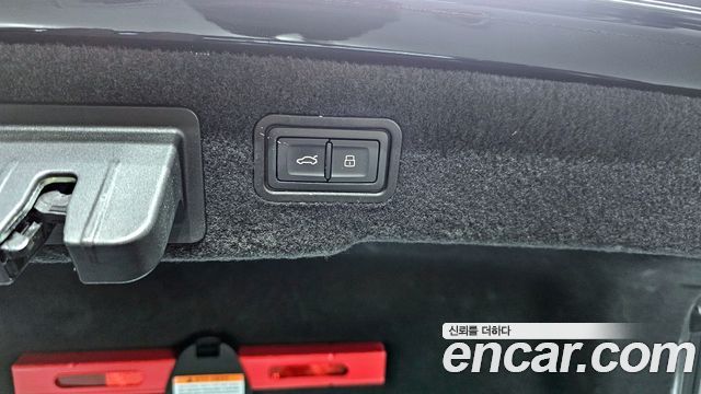 Audi A8 (D5) 55 TFSI Quattro LWB 2020 — фото 20