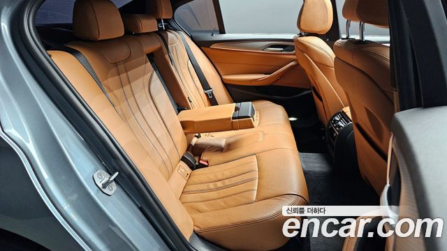 BMW 5 Series (G30) 520d M Sport Special Edition 2018 — фото 16