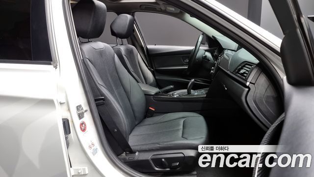 BMW 3 Series (F30) 328i 2013 — фото 15