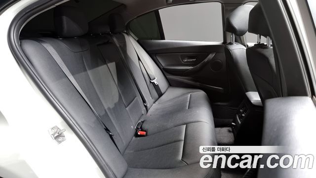 BMW 3 Series (F30) 328i 2013 — фото 16
