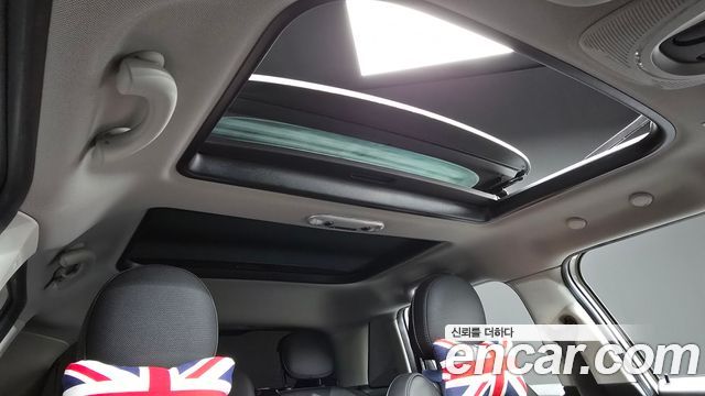 MINI Cooper S 5Door Classic Third Generation 2022 — фото 19