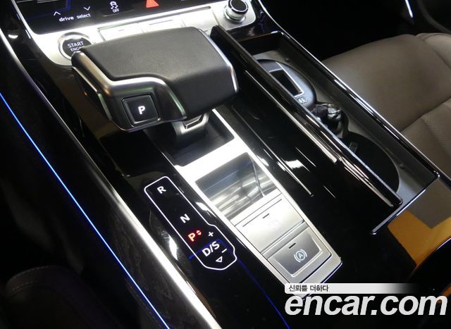 Audi A8 (D5) 55 TFSI Quattro Premium LWB 2022 — фото 9