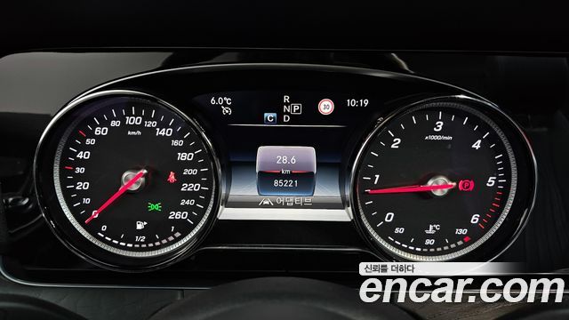 Mercedes-Benz E-Class (W213) E220d Cabriolet 2019 — фото 8