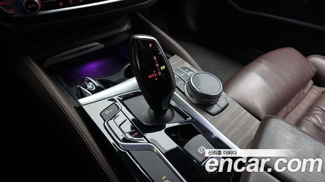 BMW 5 Series (G30) 520i M Sport 2020 — фото 9