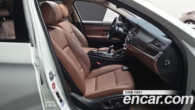 BMW 5 Series (F10) 528i M Aero Dynamic 2016 — фото 10
