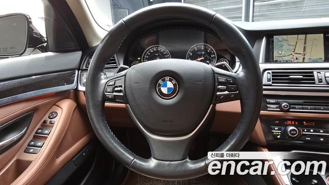 BMW 5 Series (F10) 528i M Aero Dynamic 2016 — фото 13