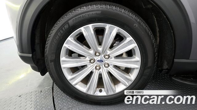 Ford Explorer (VI) 2.3 LimIted 4WD 2021 — фото 5