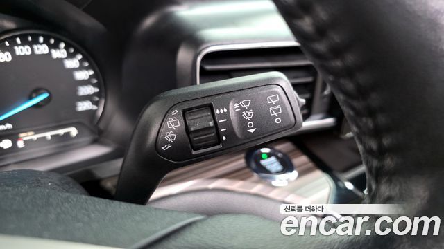 Ford Explorer (VI) 2.3 LimIted 4WD 2021 — фото 14