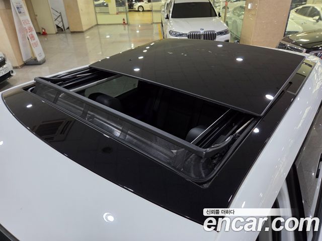 Land Rover Range Rover Evoque (II) P250 S 2023 — фото 21