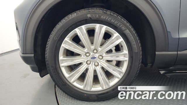 Ford Explorer (VI) 2.3 LimIted 4WD 2022 — фото 5