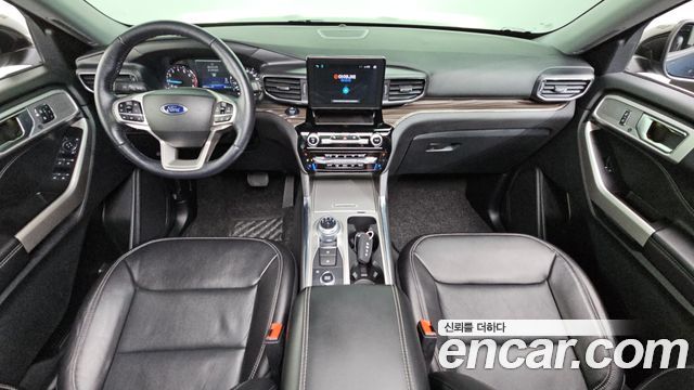 Ford Explorer (VI) 2.3 LimIted 4WD 2022 — фото 7