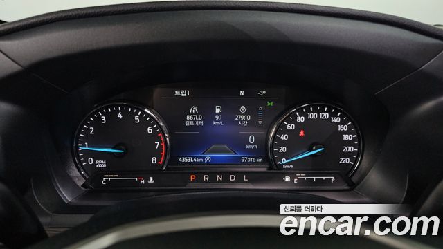 Ford Explorer (VI) 2.3 LimIted 4WD 2022 — фото 8