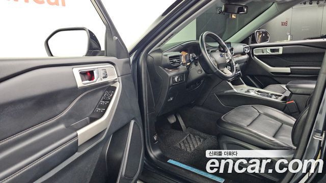 Ford Explorer (VI) 2.3 LimIted 4WD 2022 — фото 10