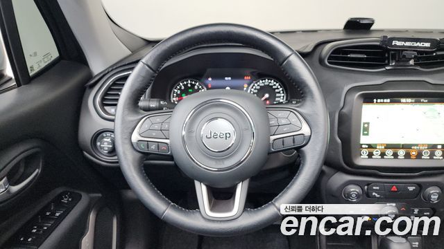 Jeep Renegade 1.3 Limited 2022 — фото 13