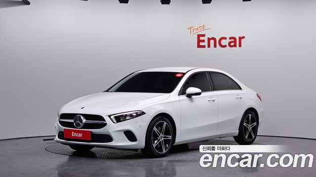 Mercedes-Benz A-Class (W177) A250 4MATIC Sedan
