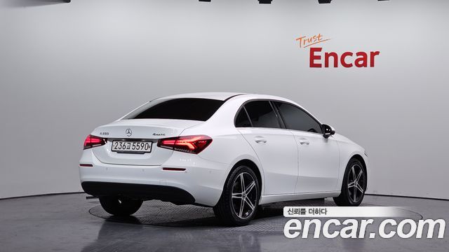 Mercedes-Benz A-Class (W177) A250 4MATIC Sedan 2020 — фото 2