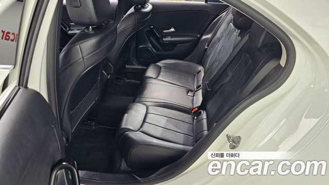 Mercedes-Benz A-Class (W177) A250 4MATIC Sedan 2020 — фото 12
