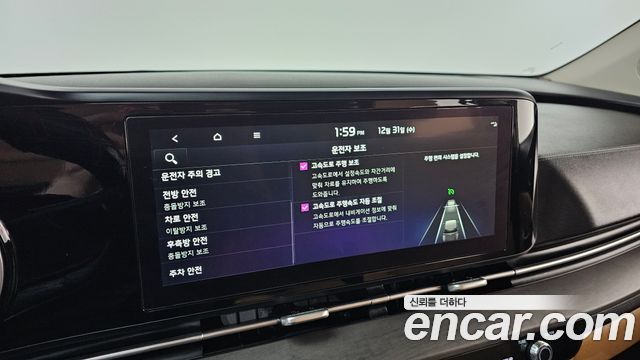 Kia Carnival (IV) Diesel 9-Seater Prestige 2023 — фото 17