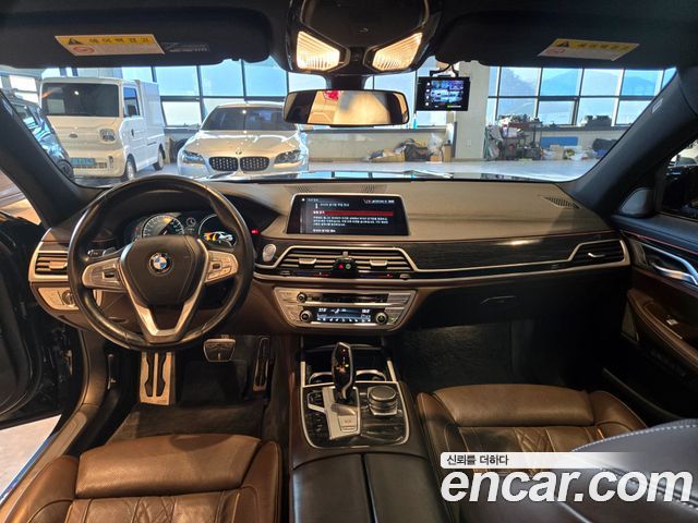 BMW 7 Series (G11) 730Ld xDrive M Sport 2018 — фото 7