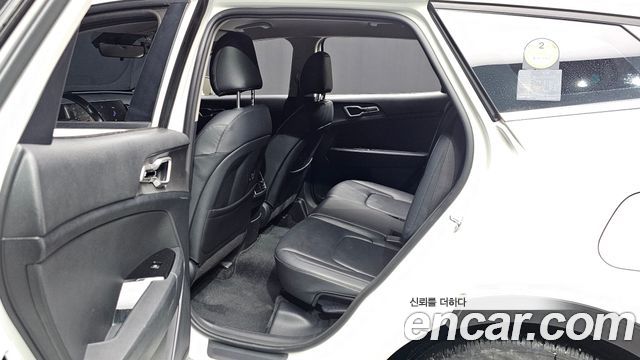 Kia Sportage (V) Diesel 2.0 2WD Prestige 2022 — фото 12